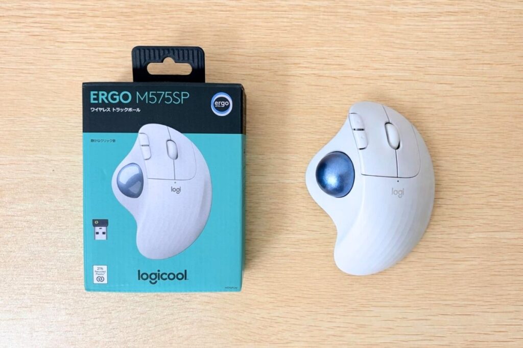 ERGO M575SPの箱と本体